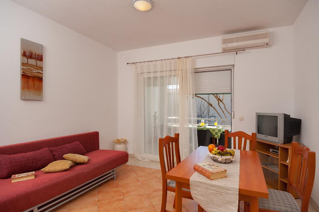 Apartamento House Marta Baška Voda Habitación foto