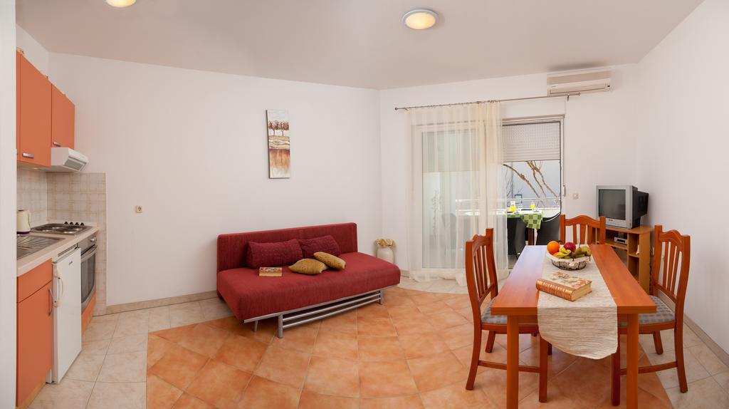 Apartamento House Marta Baška Voda Habitación foto
