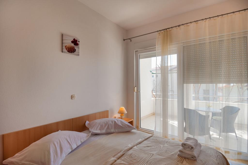 Apartamento House Marta Baška Voda Habitación foto